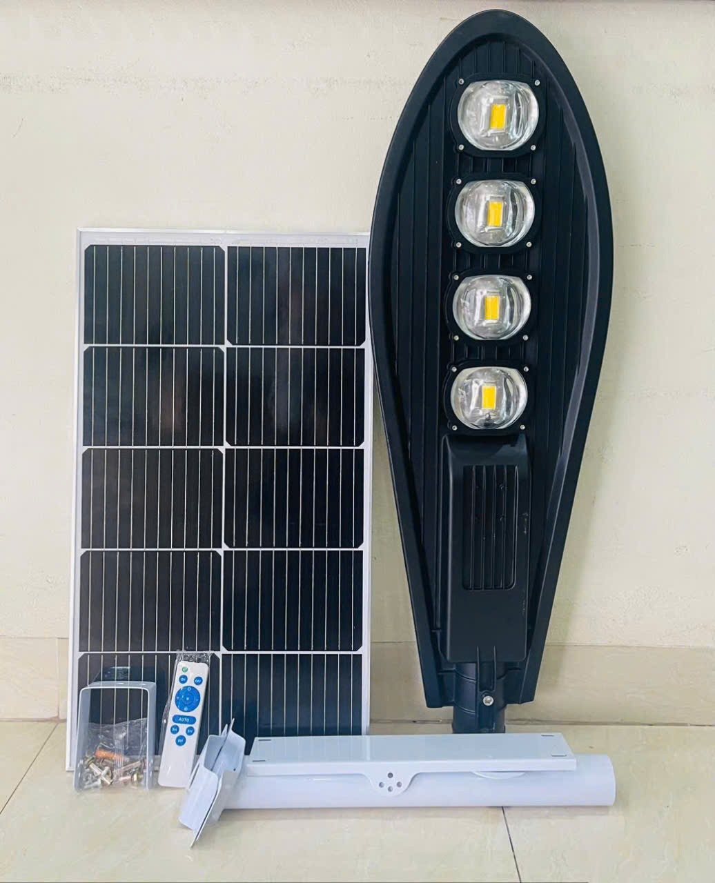 Đèn đường lá năng lượng 200w