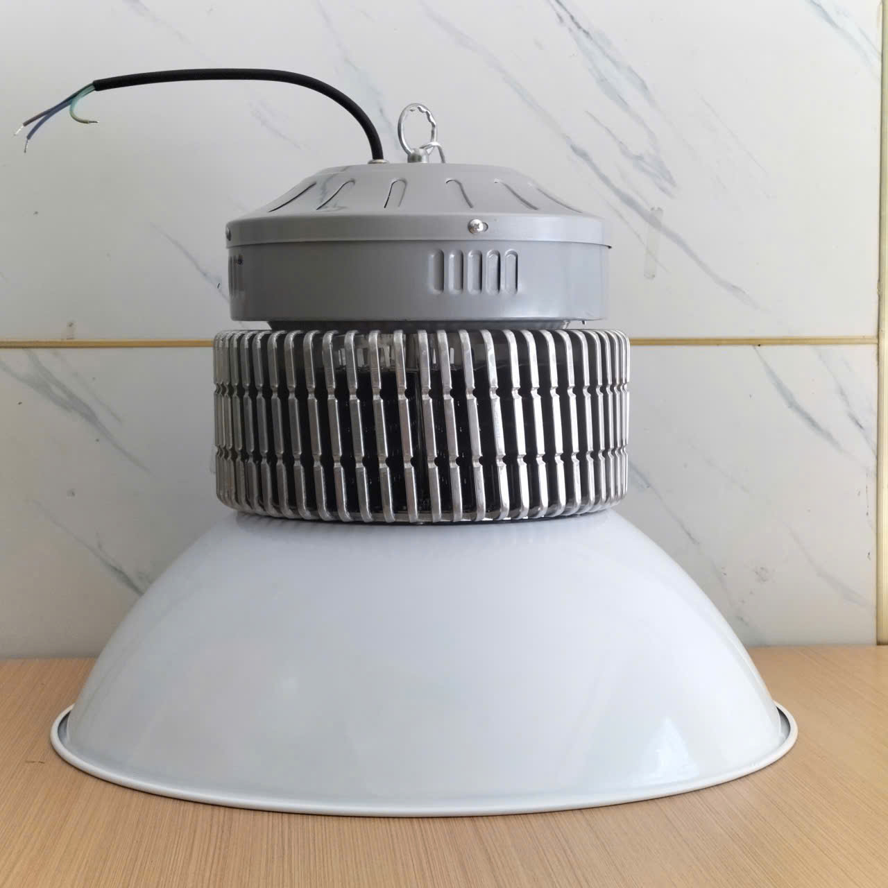Đèn led nhà xưởng 300w BM-300